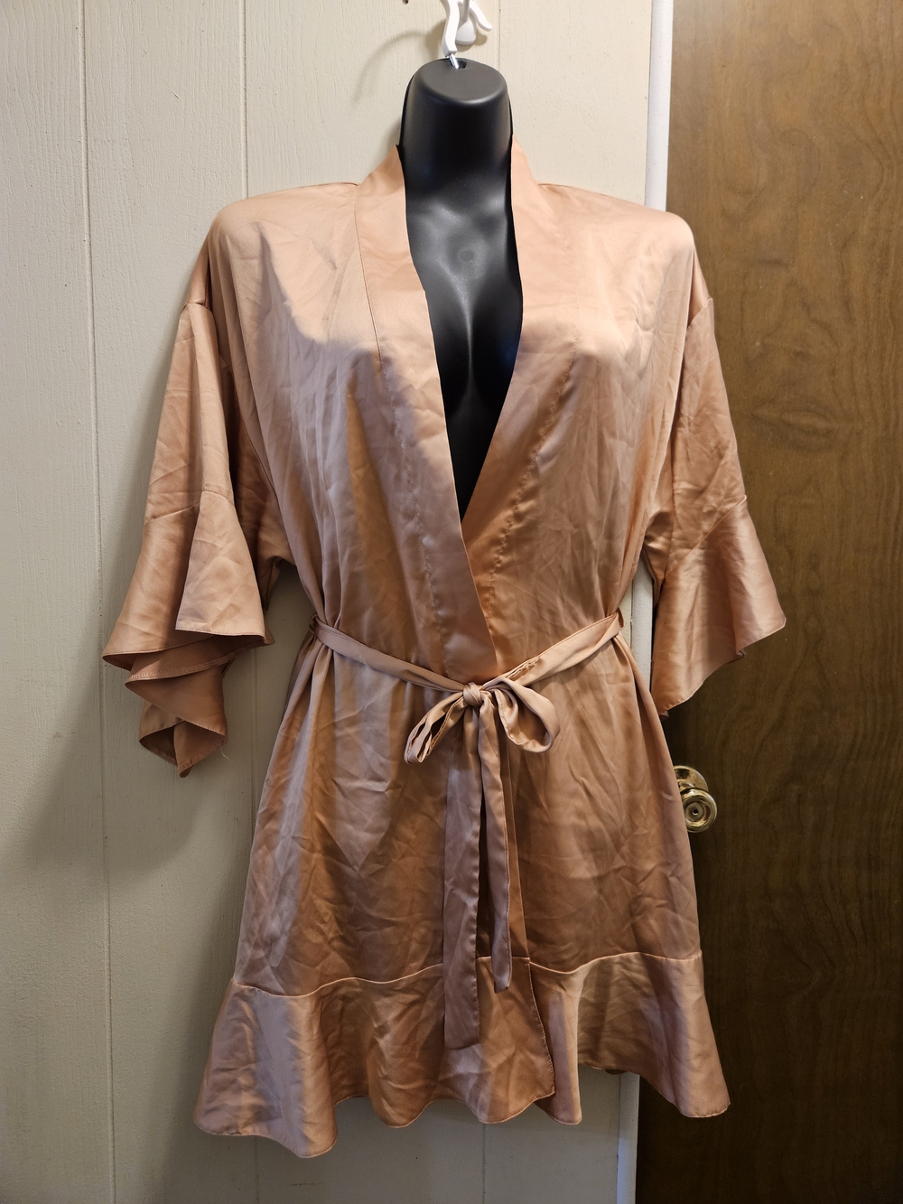 Victoria's Secret Satin Kimono Robe in Blush Pink